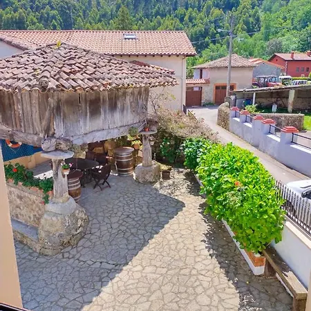 La Casa Azul * Llanes